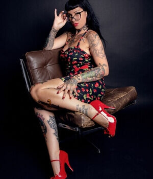 Domina Lady Vampira